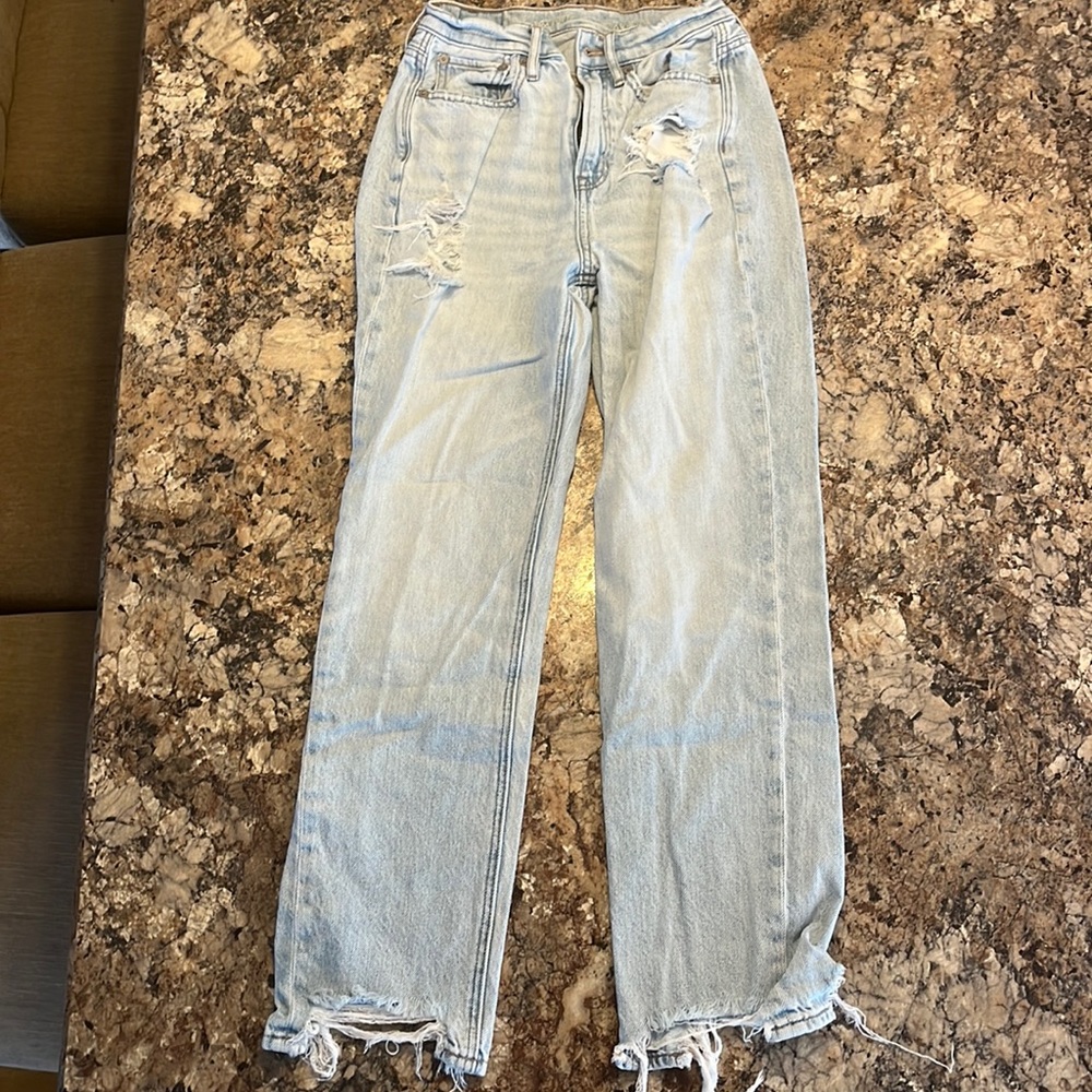 American Eagle Mom Jeans